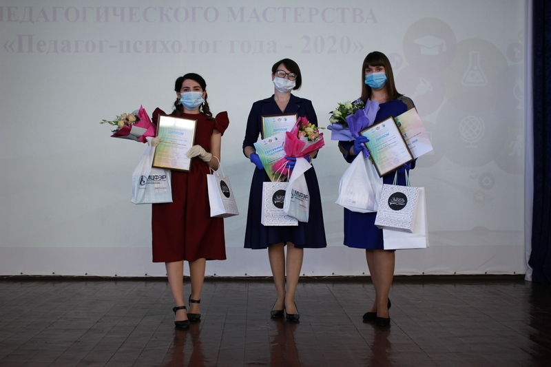 Лидеры 8010.JPG