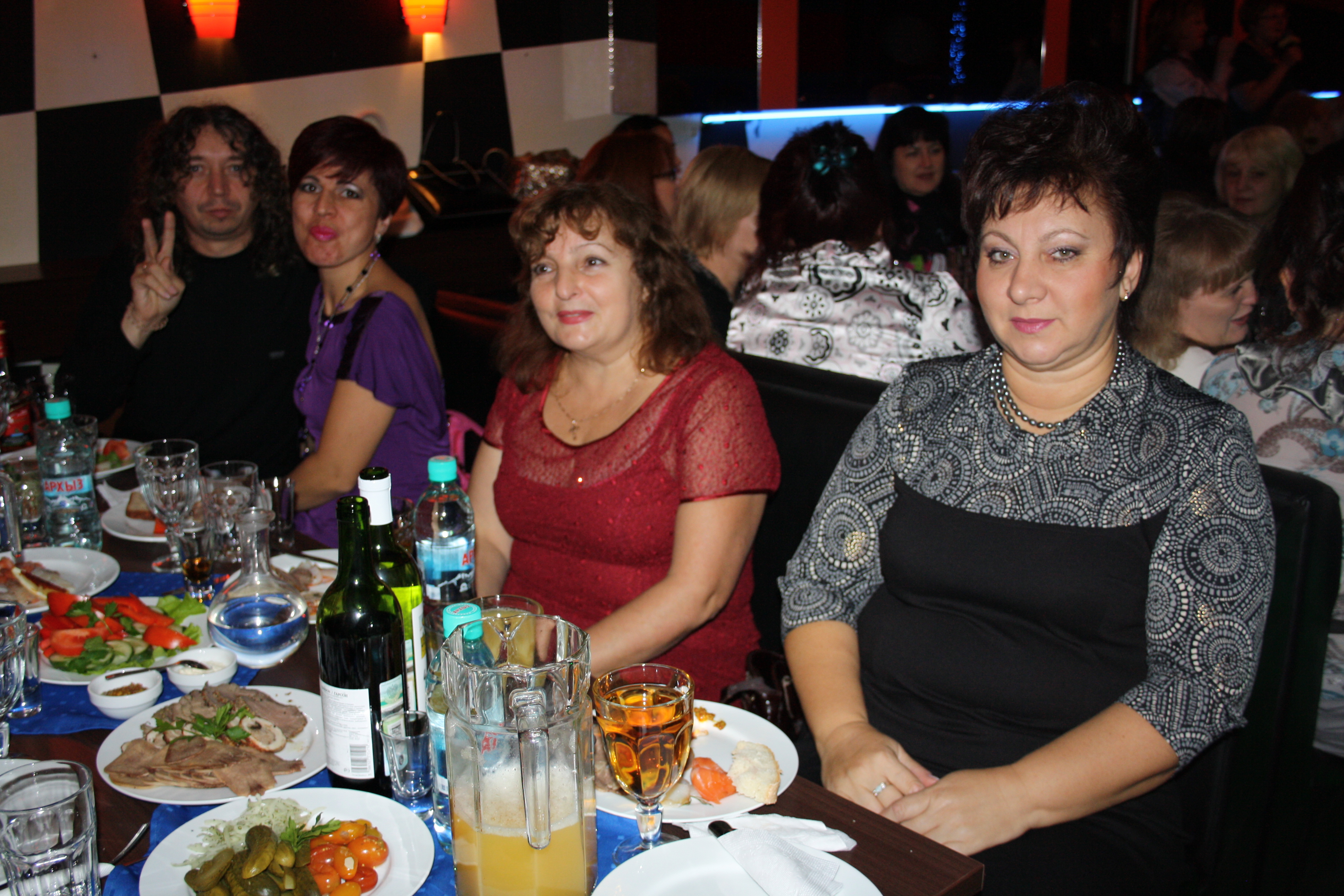 Файл:Лена фото.jpg