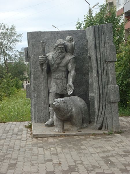 450px-A monument to Kudym Osh in Kudymkar.jpeg